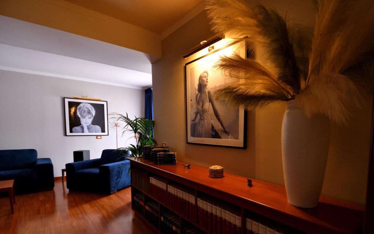 Le Cinema Bed and Breakfast Formia Exterior foto