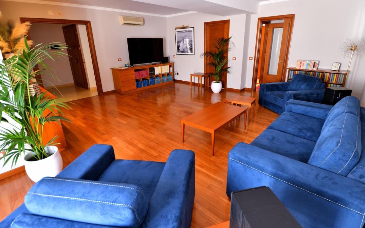 Le Cinema Bed and Breakfast Formia Exterior foto