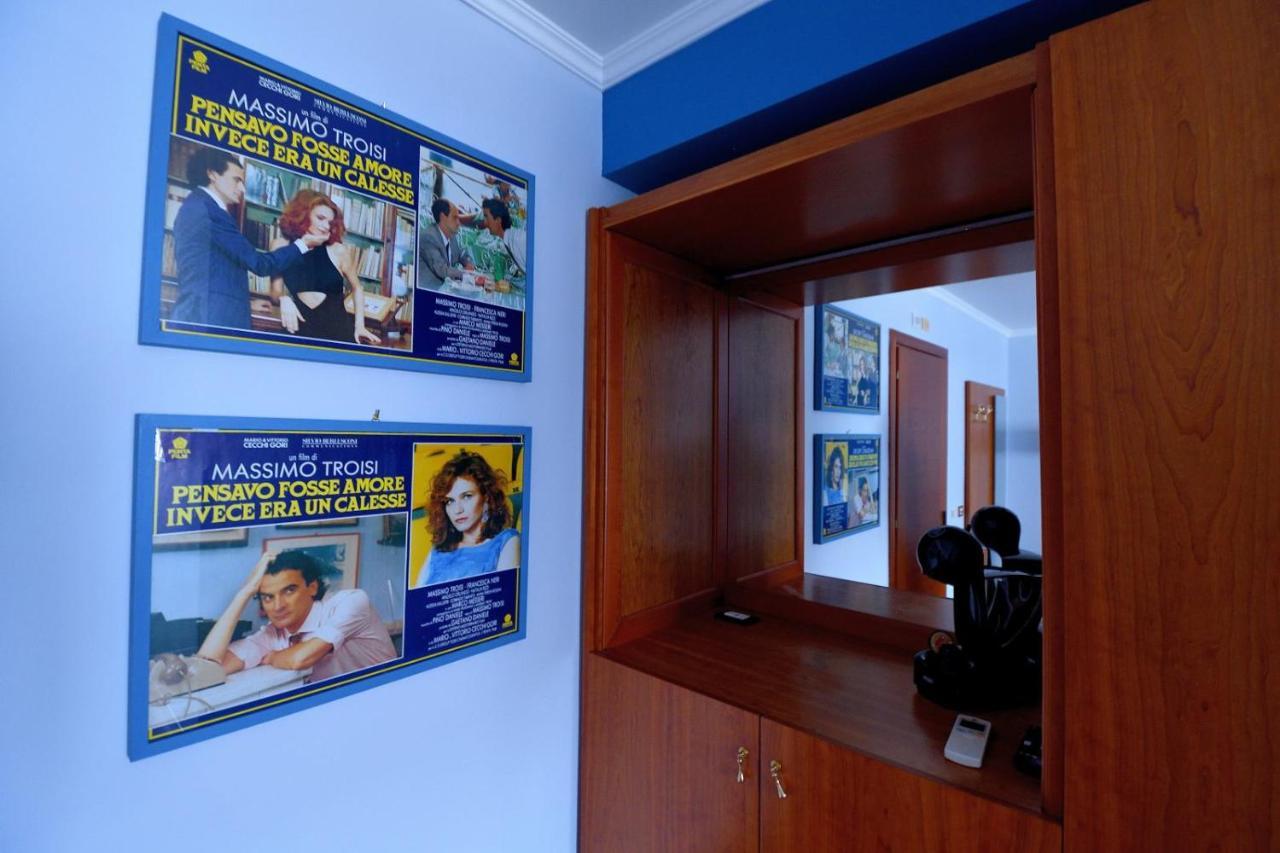 Le Cinema Bed and Breakfast Formia Exterior foto